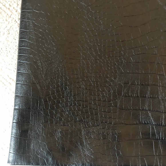 Divided vegan leather Mini size 10 - Picture 4 of 4